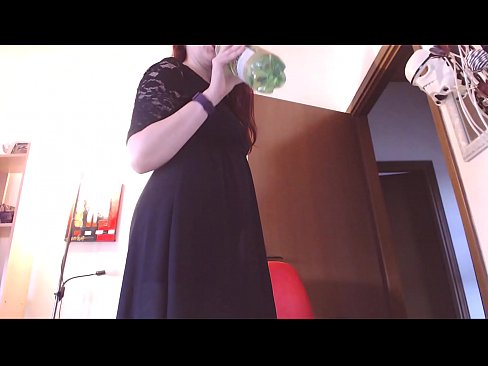 ❤️ Un schiavu sottumessu chì ama i mutandine brutte è luscious hè obligatu à masturbarsi dopu avè vistu stu video! ️ Pornografia russa à co.serviporno.ru ❤